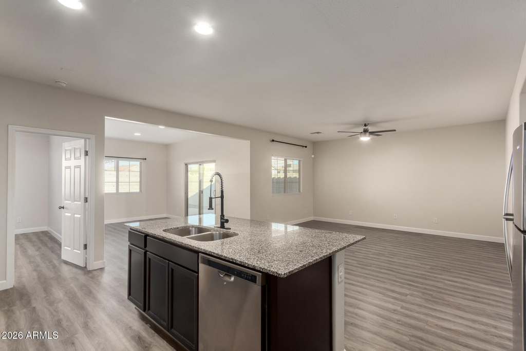 11204 W Mobile Lane - Photo 9