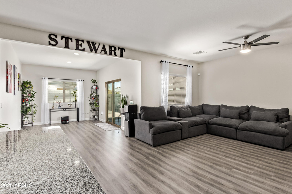 11204 W Mobile Lane - Photo 13