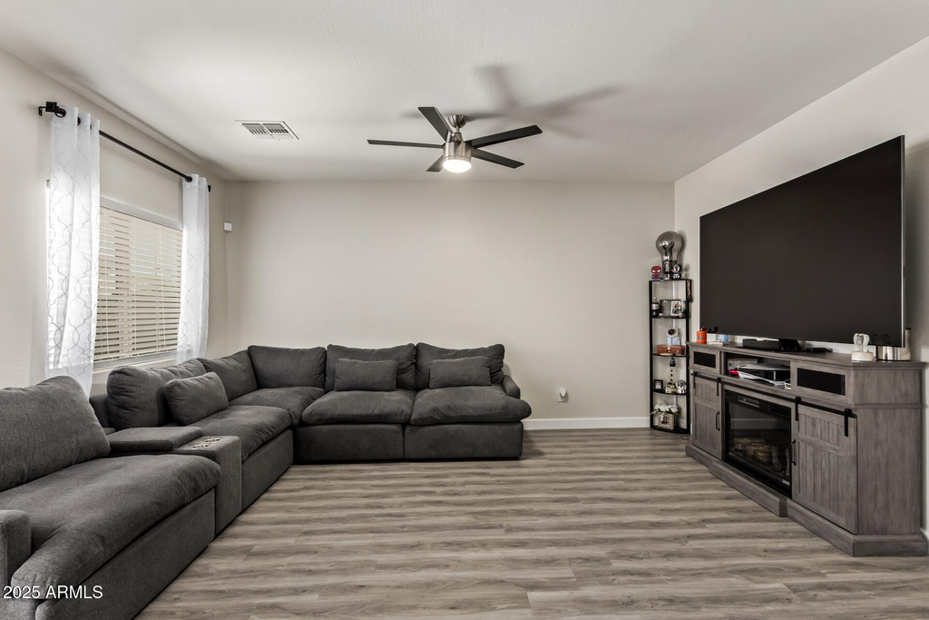 11204 W Mobile Lane - Photo 4