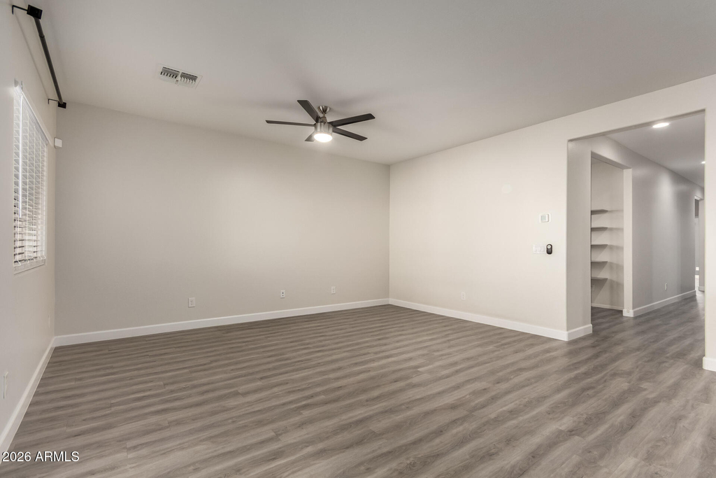11204 W Mobile Lane - Photo 3