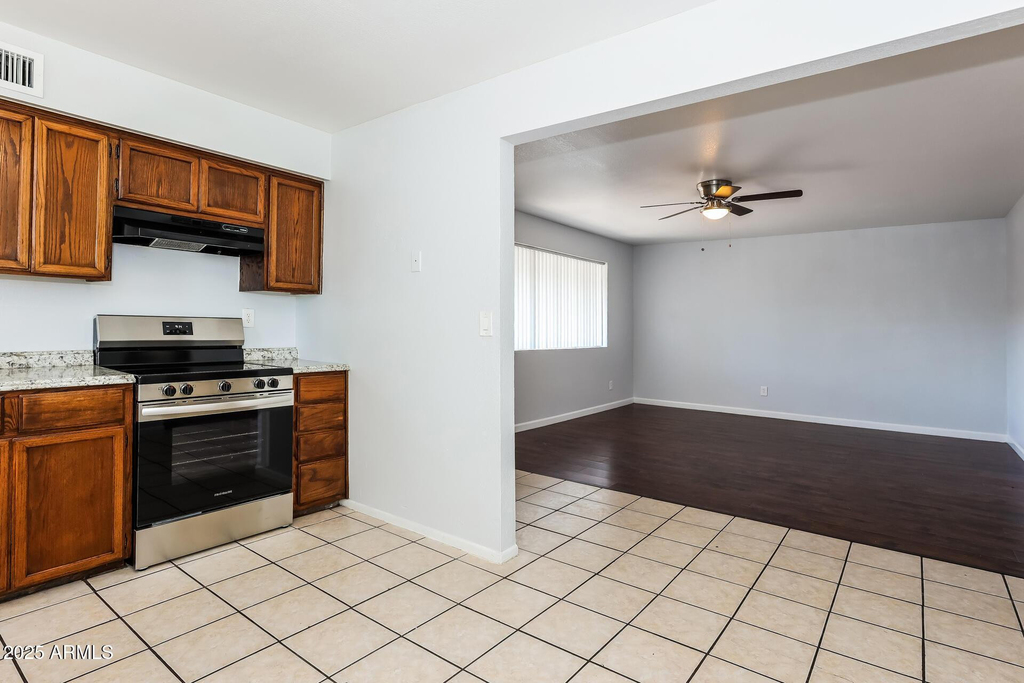 553 W Rio Salado Parkway - Photo 6