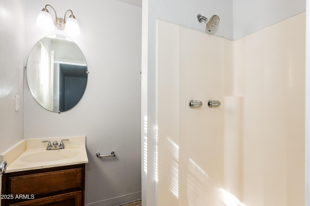 553 W Rio Salado Parkway - Photo 9