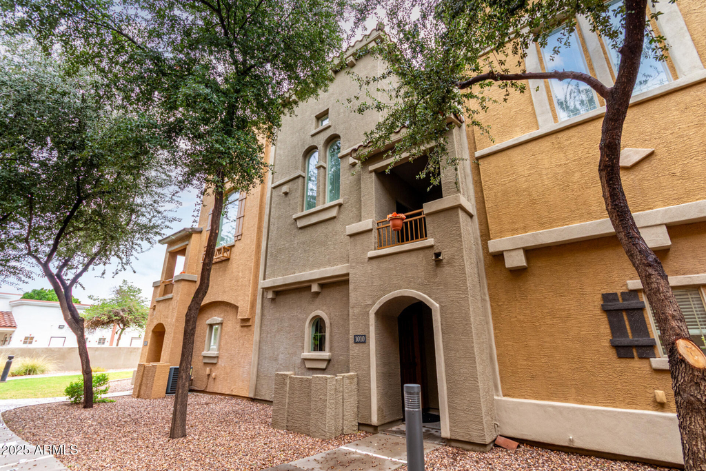 240 W Juniper Avenue - Photo 29