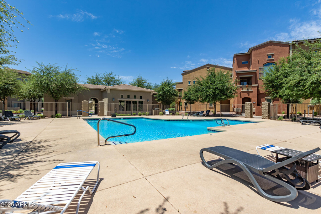 240 W Juniper Avenue - Photo 50