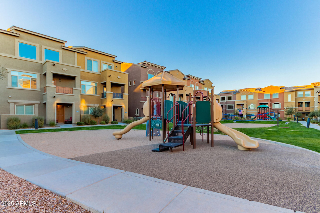 240 W Juniper Avenue - Photo 44