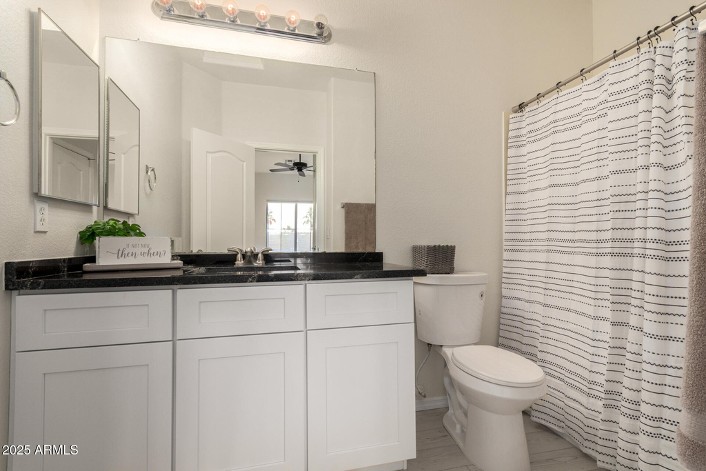 240 W Juniper Avenue - Photo 22