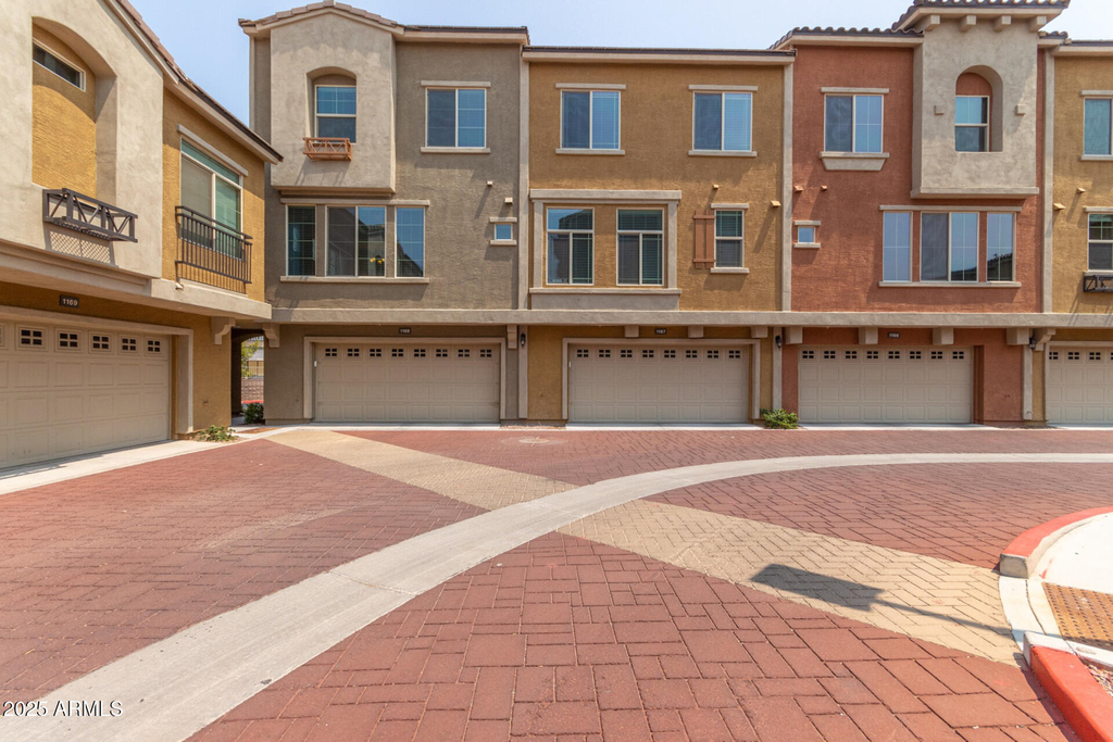 240 W Juniper Avenue - Photo 35