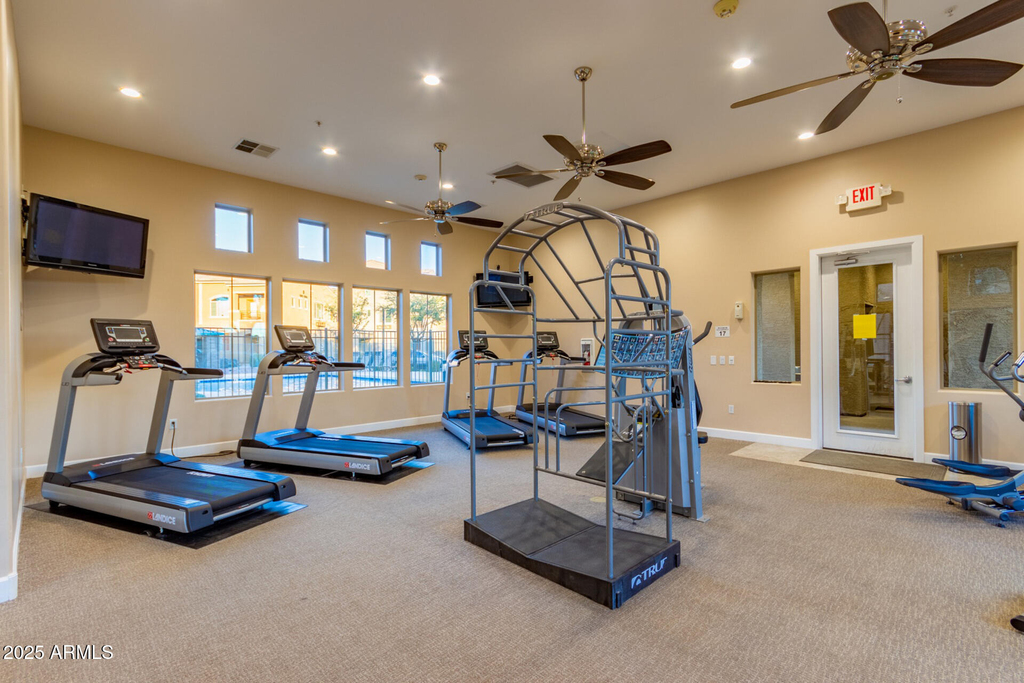 240 W Juniper Avenue - Photo 38