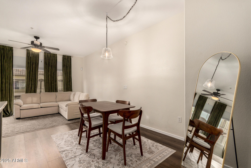 240 W Juniper Avenue - Photo 11