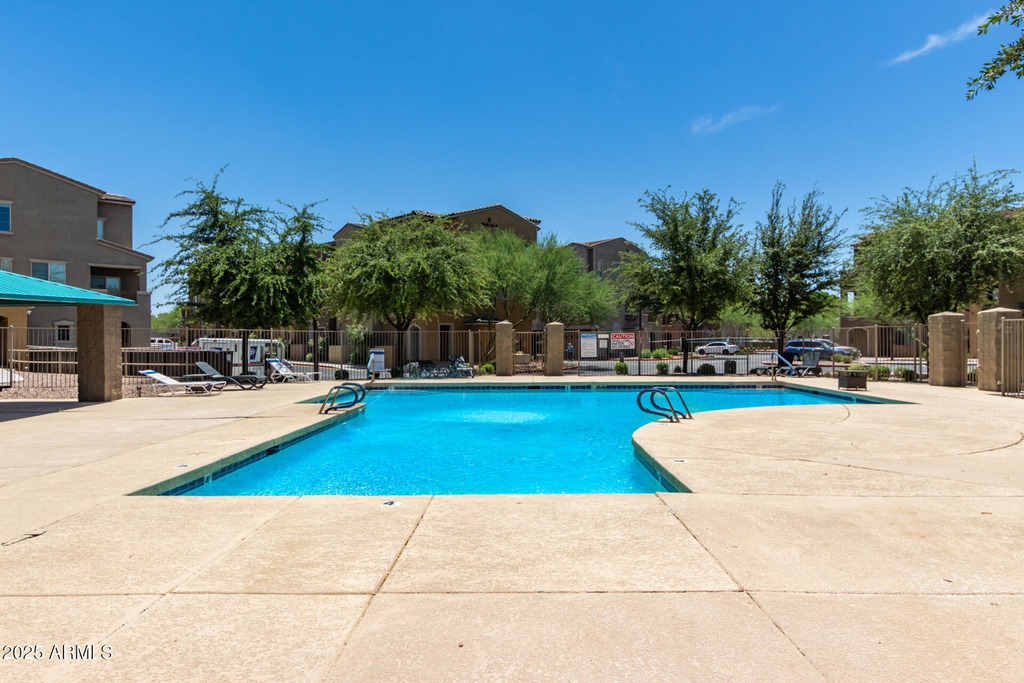 240 W Juniper Avenue - Photo 48