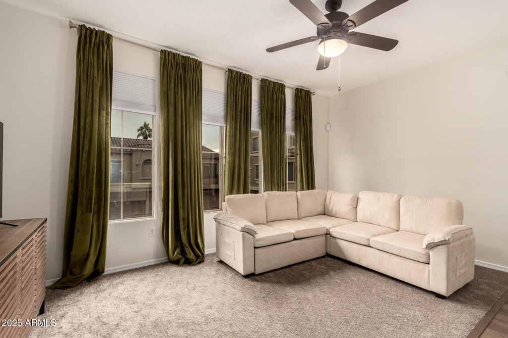 240 W Juniper Avenue - Photo 12