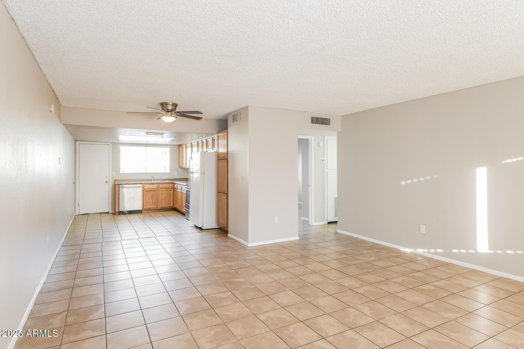 3313 W Harmont Drive - Photo 3