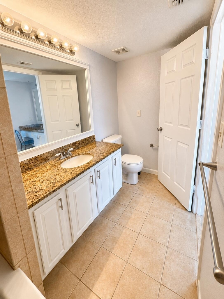 281 Sw Palm Drive - Photo 7