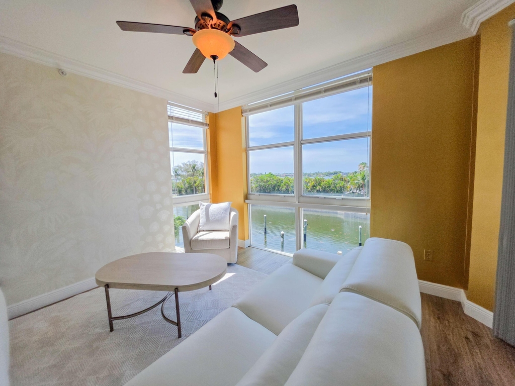 806 E Windward Way - Photo 6