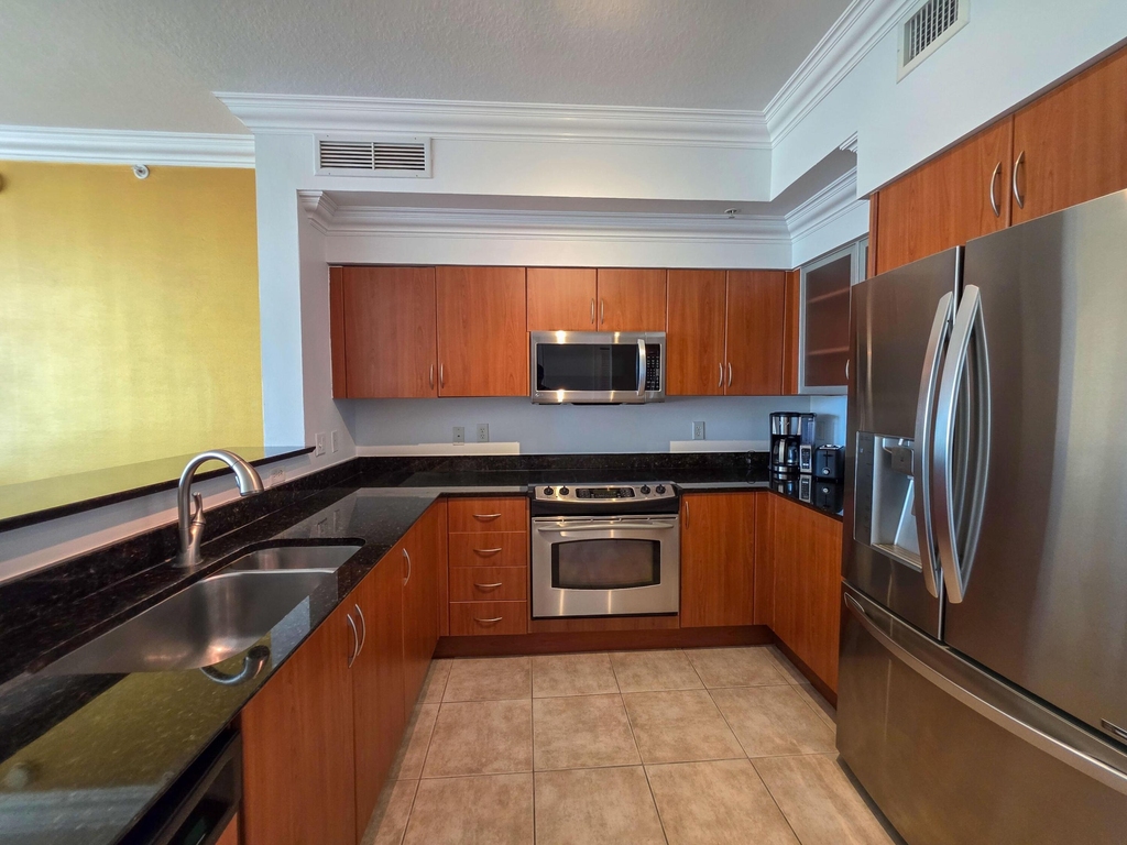 806 E Windward Way - Photo 8