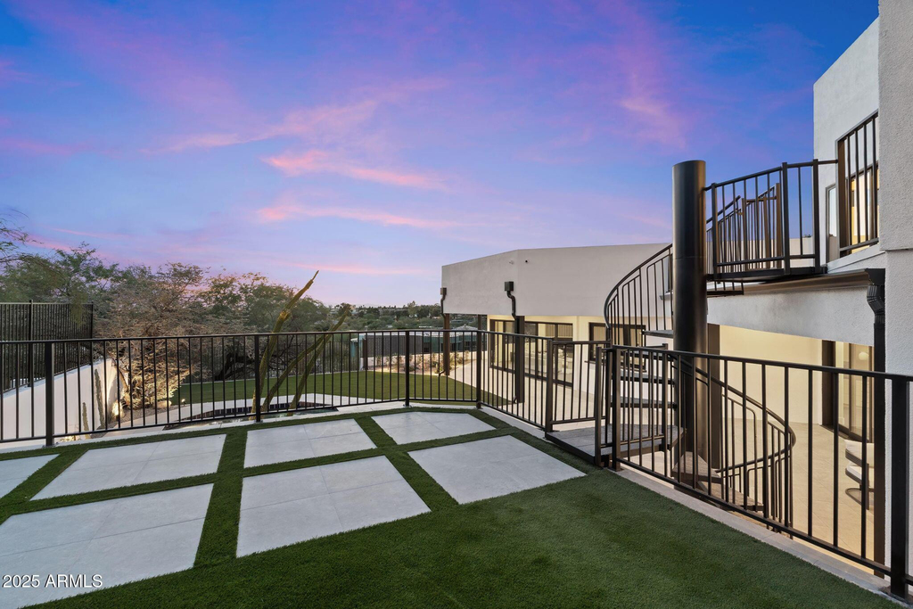 3135 E Palo Verde Drive - Photo 43