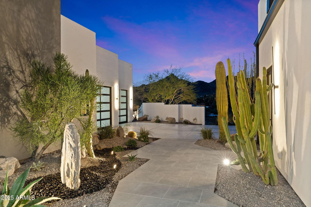 3135 E Palo Verde Drive - Photo 38