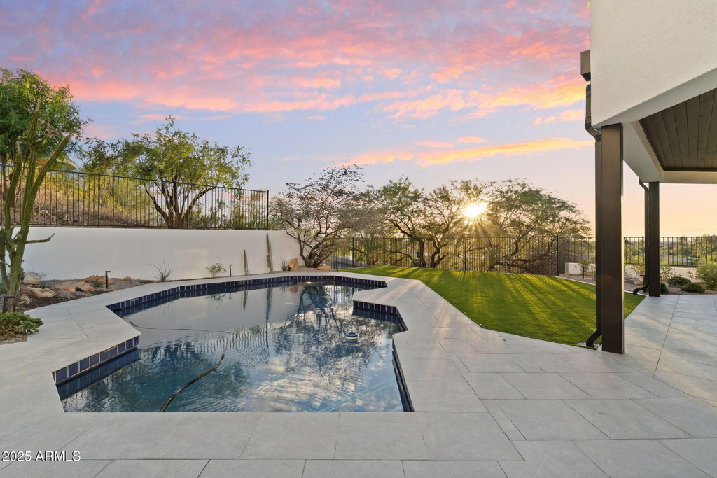 3135 E Palo Verde Drive - Photo 35