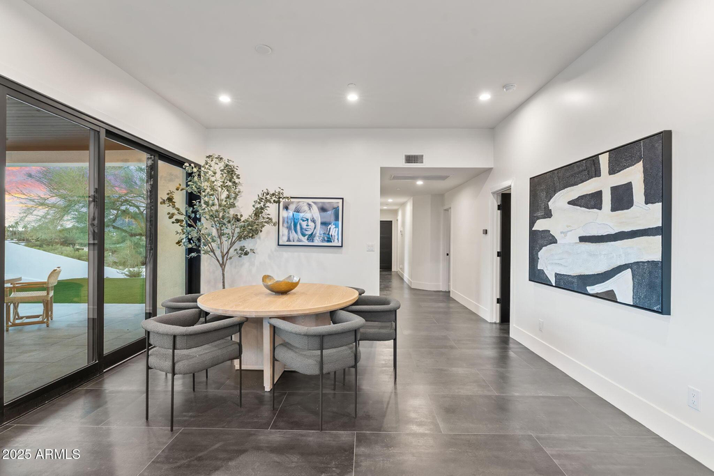 3135 E Palo Verde Drive - Photo 14