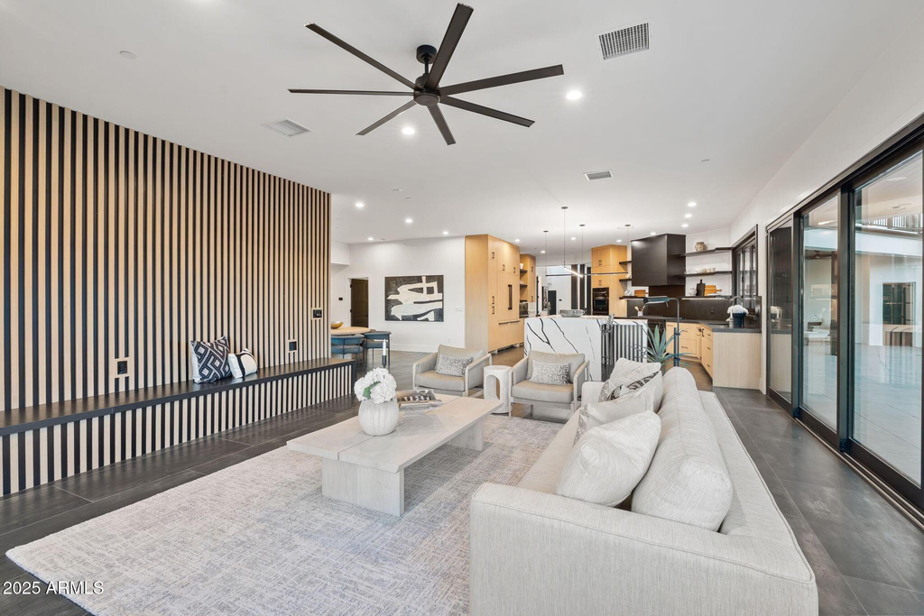 3135 E Palo Verde Drive - Photo 17