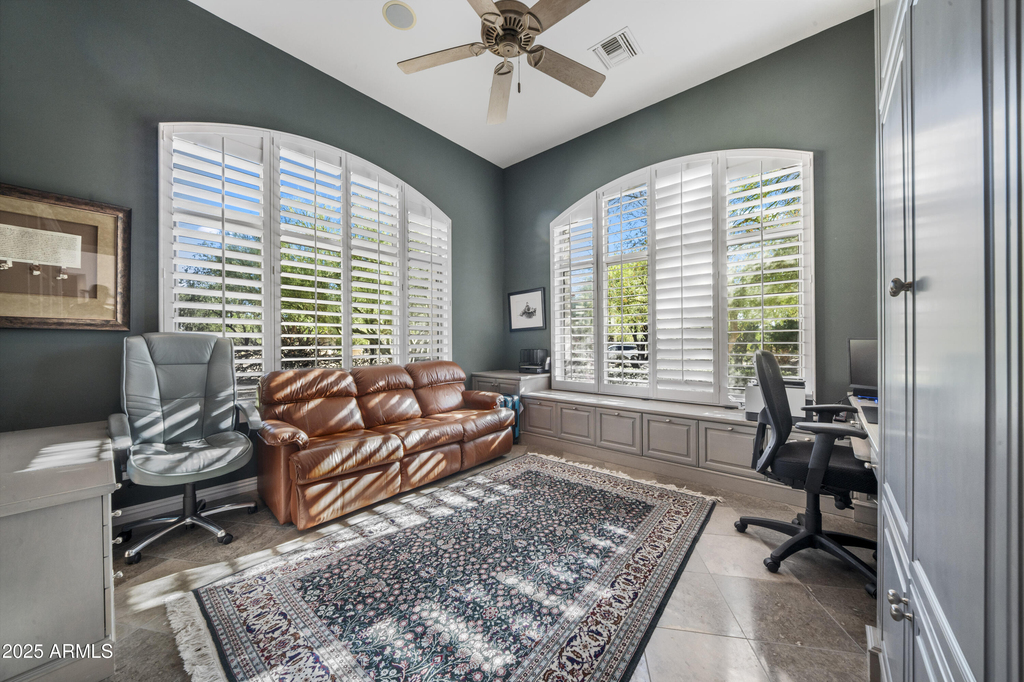 8350 E Via Del Sol Drive - Photo 32