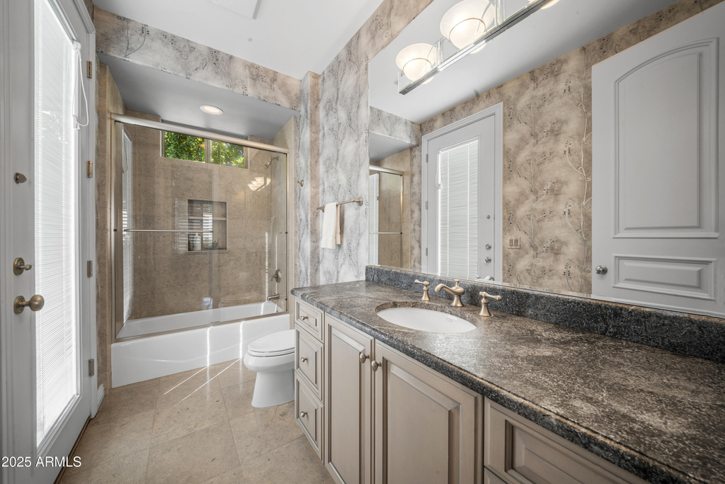 8350 E Via Del Sol Drive - Photo 31