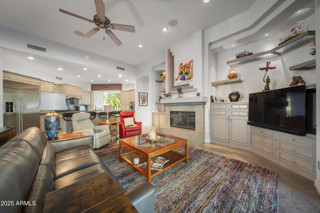 8350 E Via Del Sol Drive - Photo 16