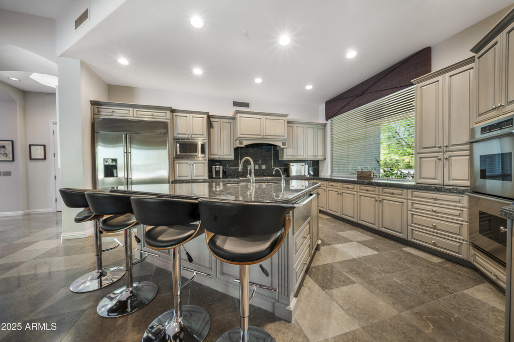 8350 E Via Del Sol Drive - Photo 10