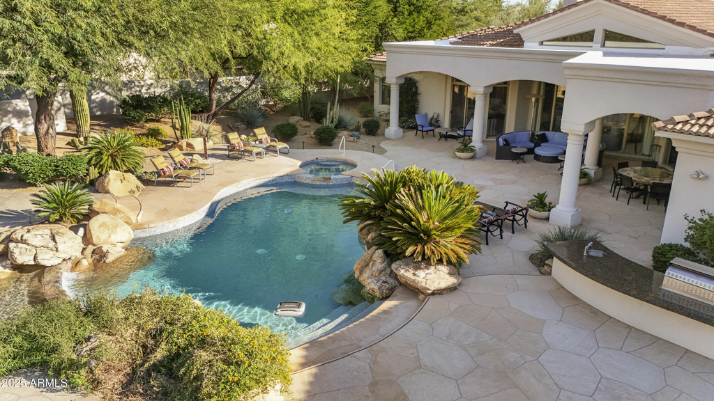 8350 E Via Del Sol Drive - Photo 37