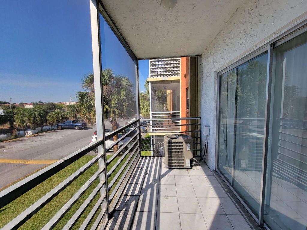 3700 Nw 21st Street - Photo 9