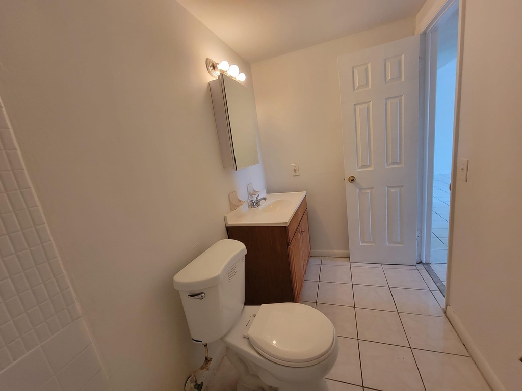 3700 Nw 21st Street - Photo 8