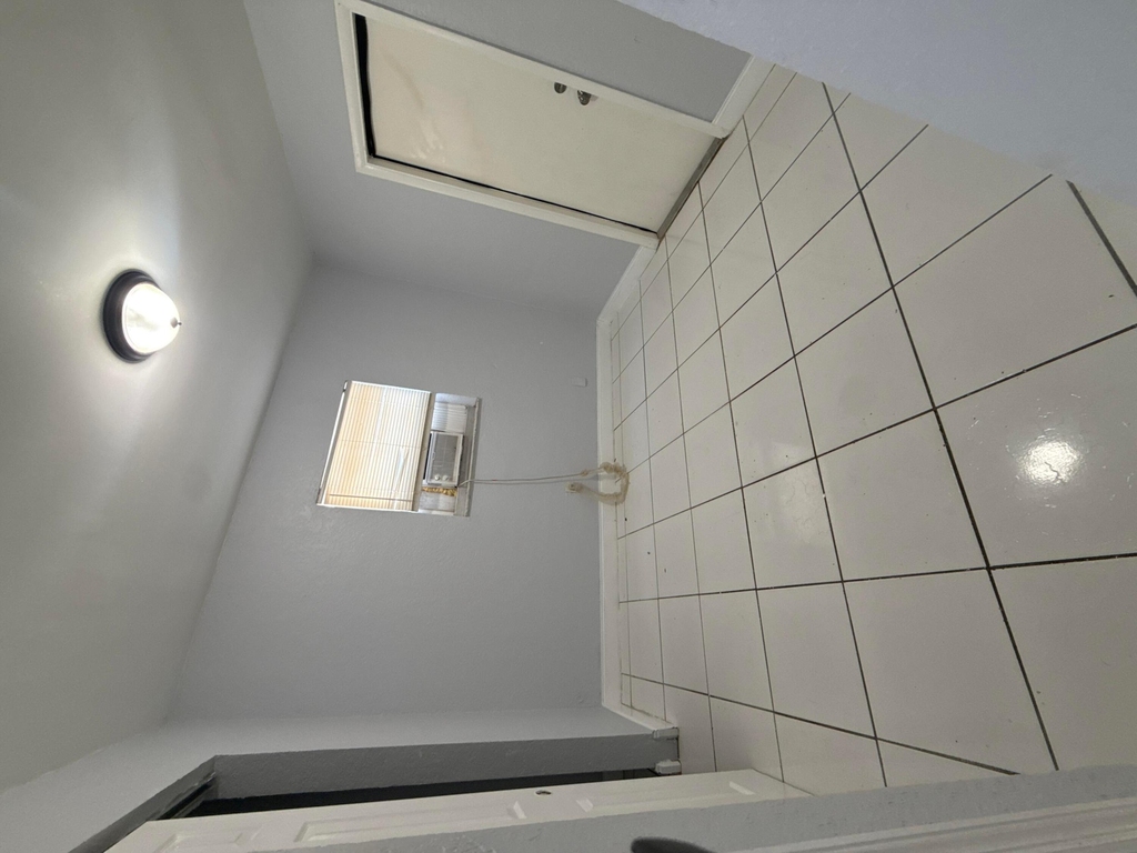 720 Sw 7th Street - Photo 2