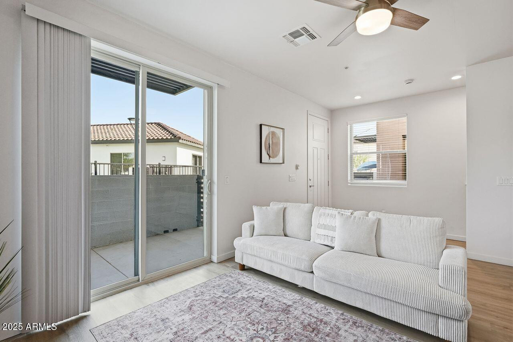 7959 N 53rd Avenue - Photo 5