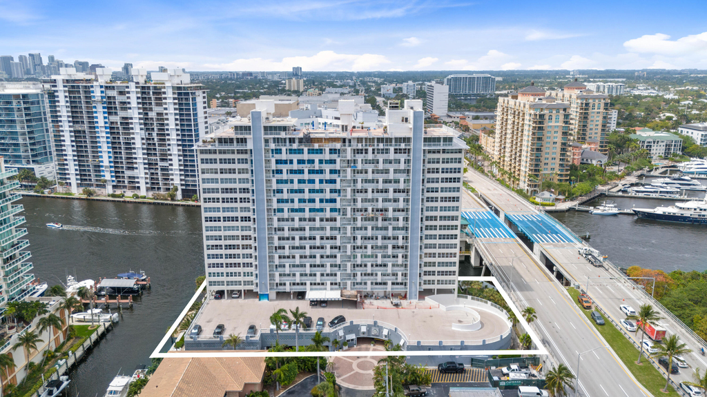 2800 E Sunrise Boulevard - Photo 3