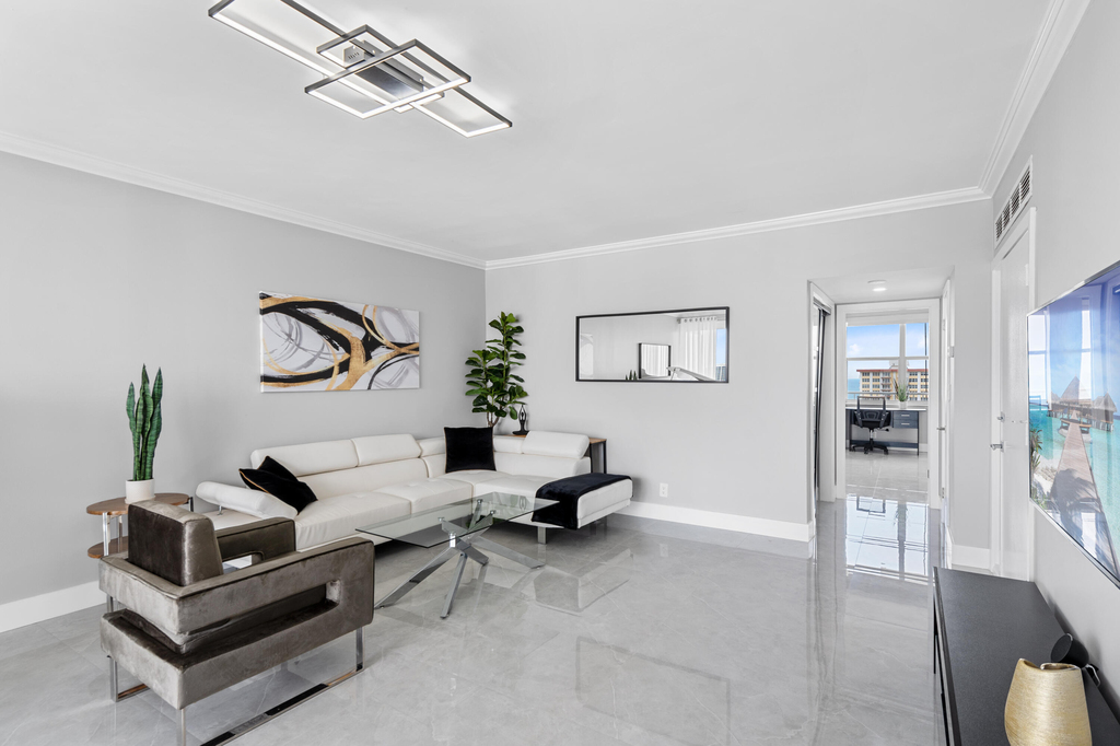 2800 E Sunrise Boulevard - Photo 10