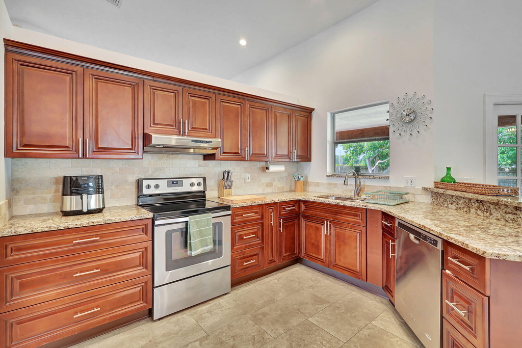 13805 Sheffield Street - Photo 7