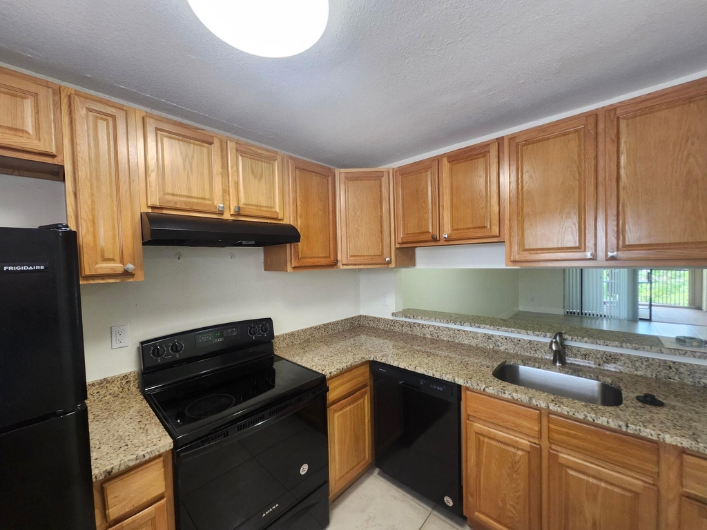 3470 Foxcroft Road - Photo 6