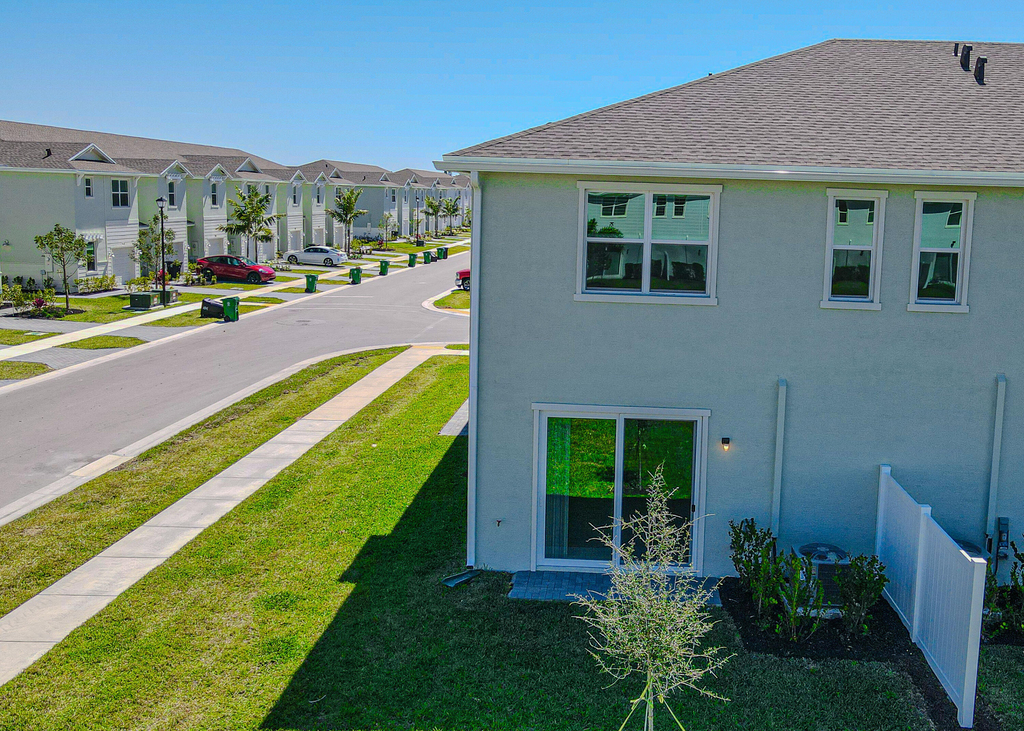 503 Se Rivergrass Street - Photo 4