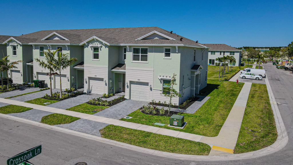 503 Se Rivergrass Street - Photo 3