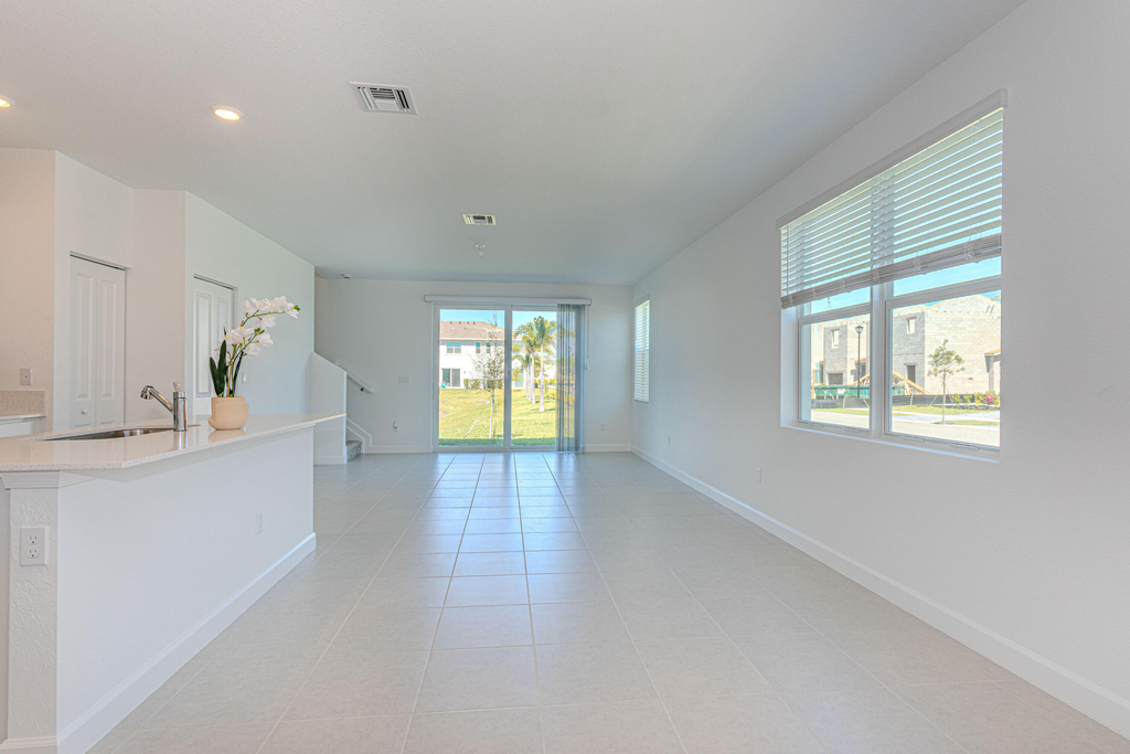 503 Se Rivergrass Street - Photo 13