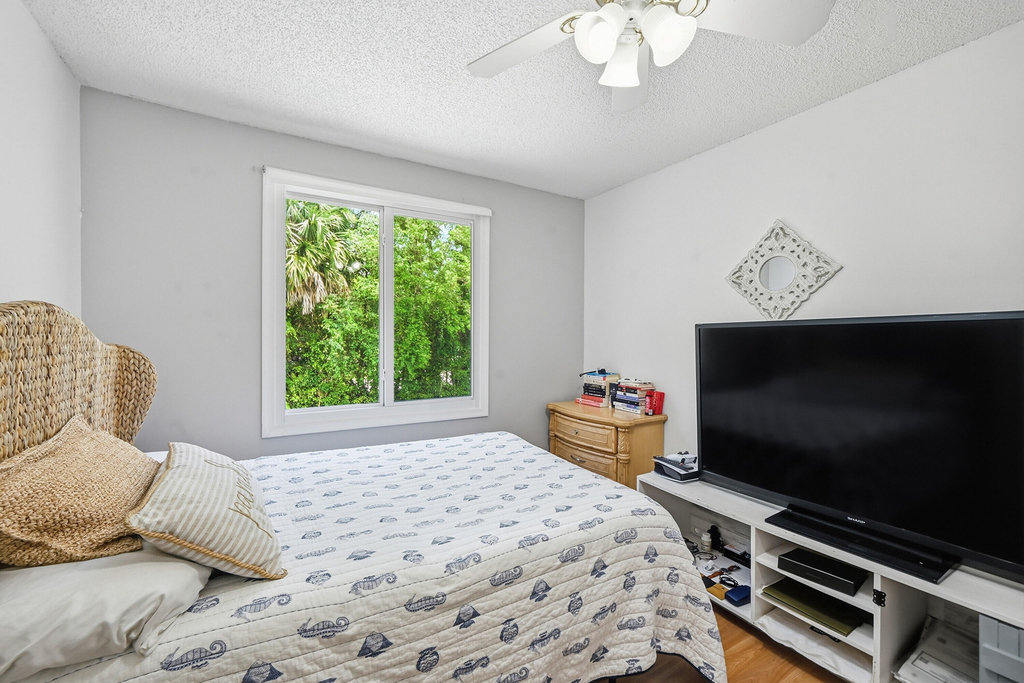 15073 Oak Chase Court - Photo 37