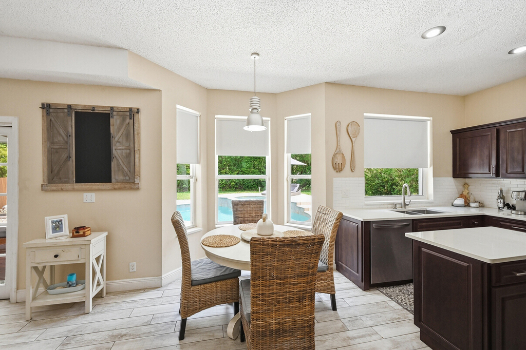 15073 Oak Chase Court - Photo 7