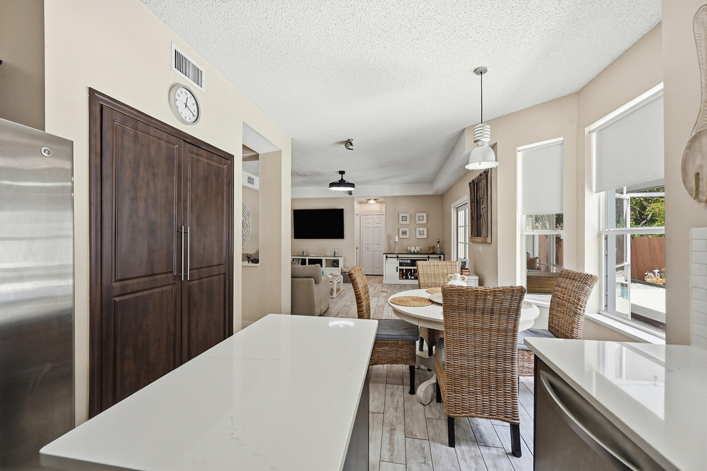 15073 Oak Chase Court - Photo 11