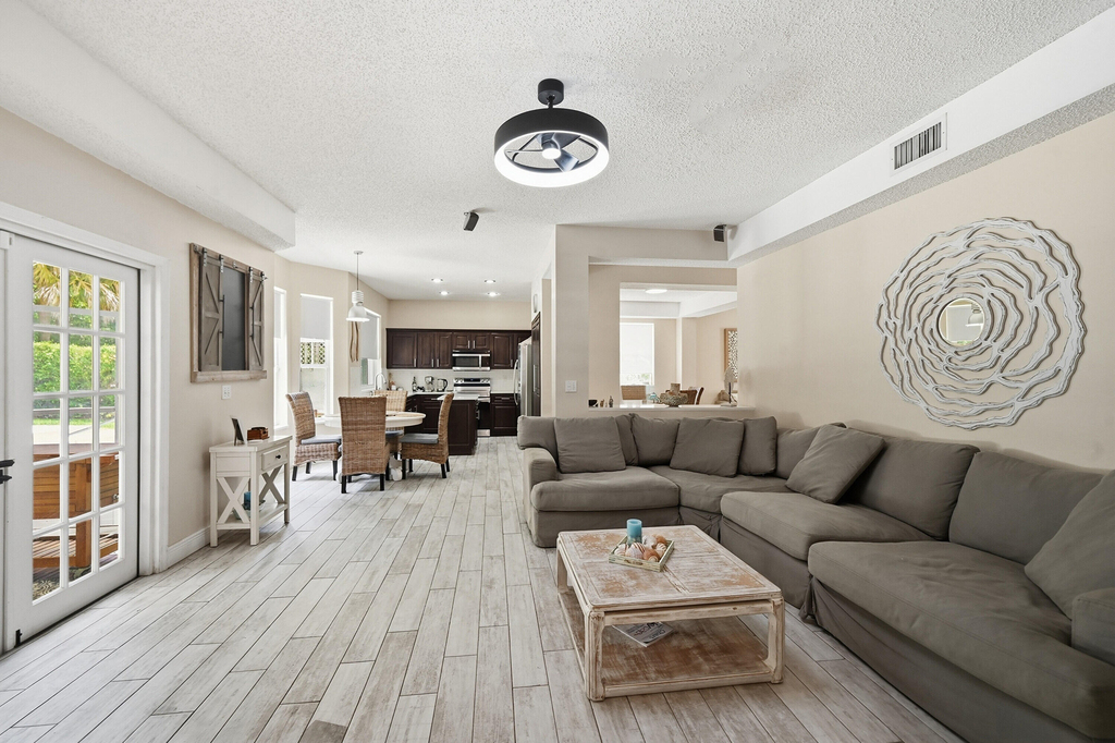 15073 Oak Chase Court - Photo 14