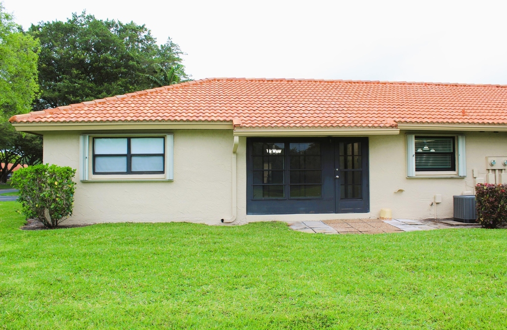 4450 Nutmeg Tree Lane - Photo 17