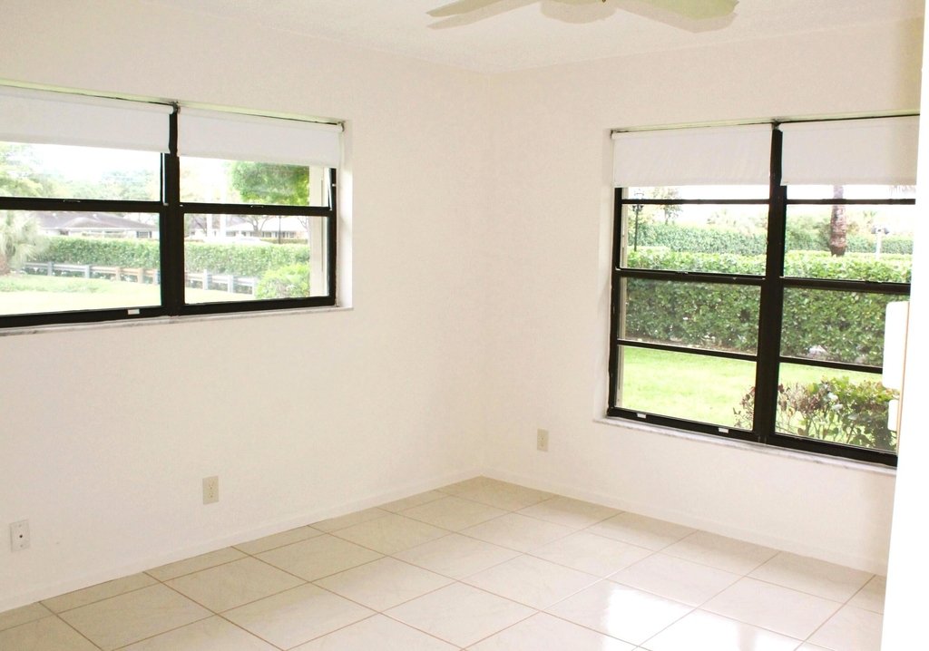 4450 Nutmeg Tree Lane - Photo 11