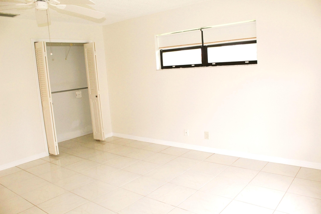 4450 Nutmeg Tree Lane - Photo 9