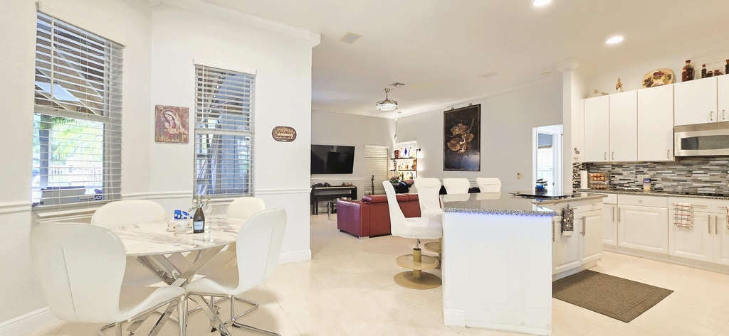 15056 Temple Boulevard - Photo 7