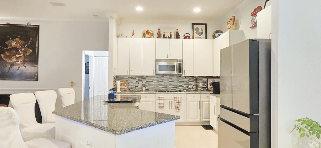 15056 Temple Boulevard - Photo 8