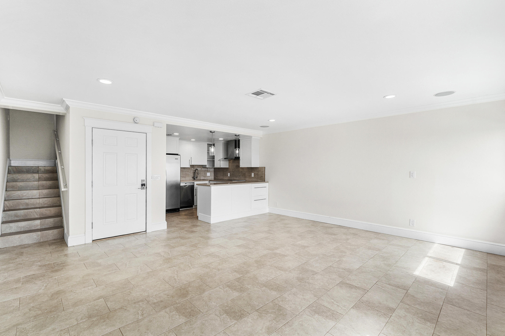 250 S Ocean Boulevard - Photo 8